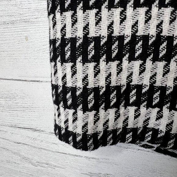 Zara Skirt Womens Size Large Black & White Tweed Plaid Ruffle Houndstooth Pencil - Picture 6 of 14